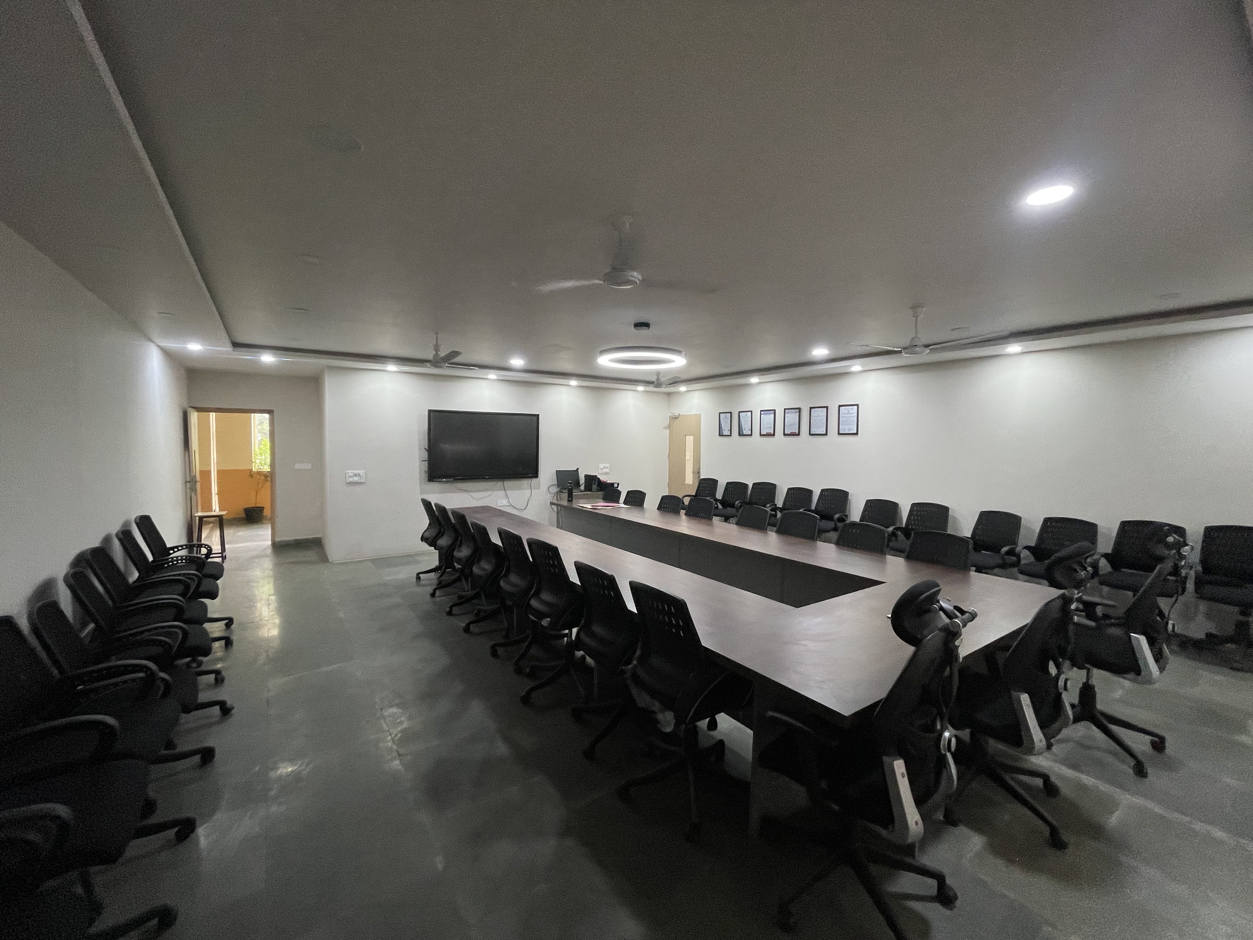 Team ArcLight briefing room set up for a competitive event